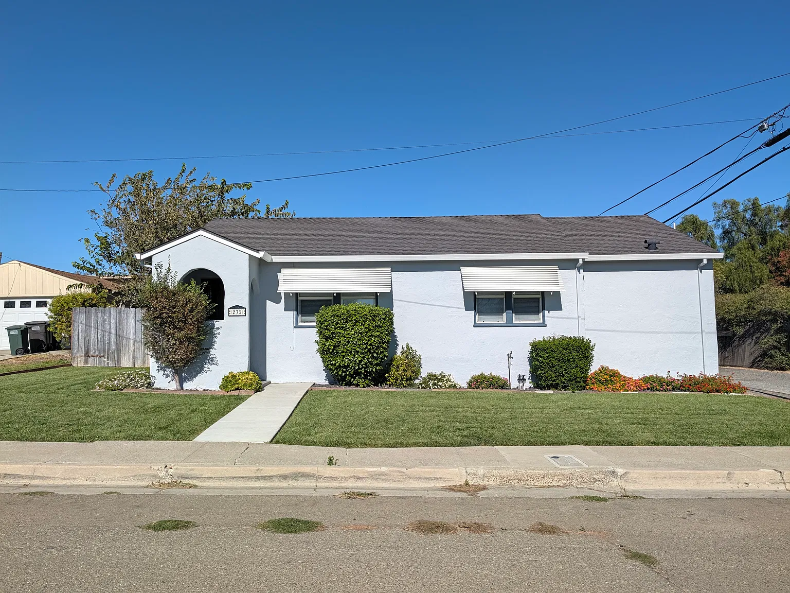 2 bed, 1019 sqft, $2,300 — Photo 1
