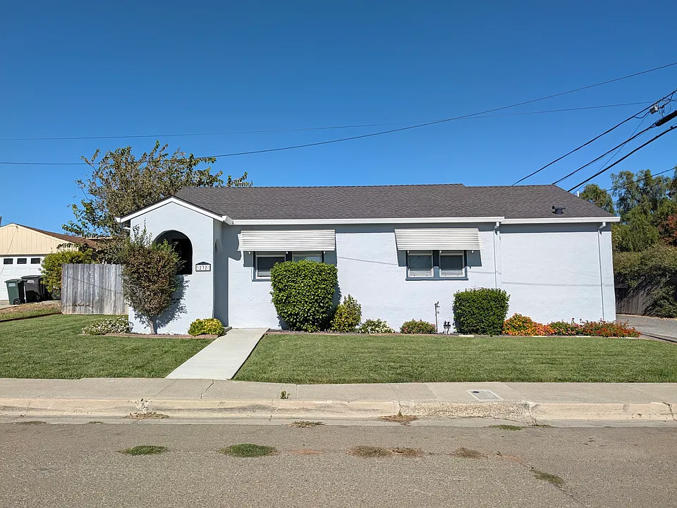 232 Santa Clara Ave