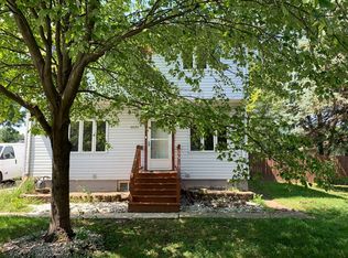 8820 Palisades Rd, Burr Ridge, IL 60527