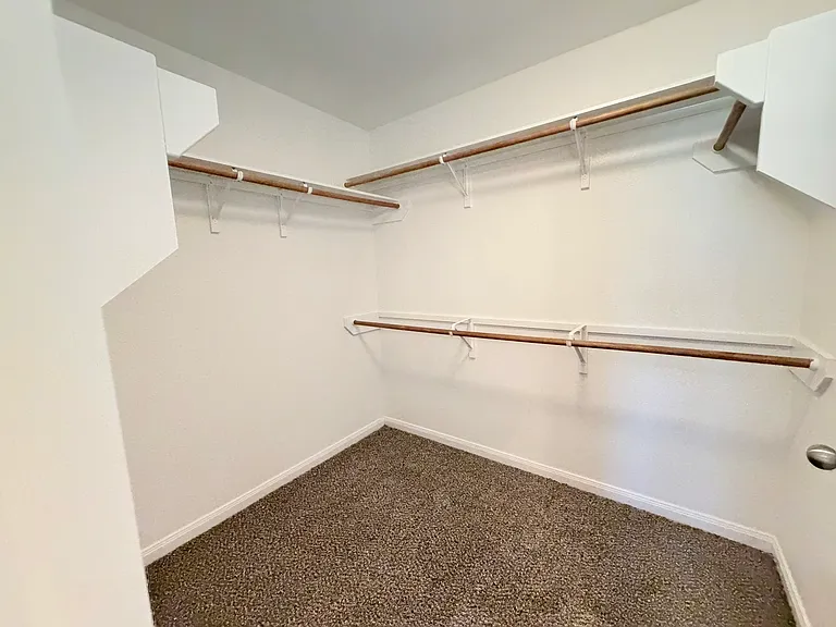 2134 Redbud Dr — Photo 13