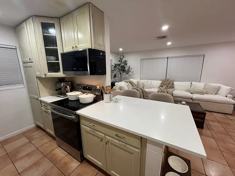 3021 Albatross Rd #1 — Photo 8