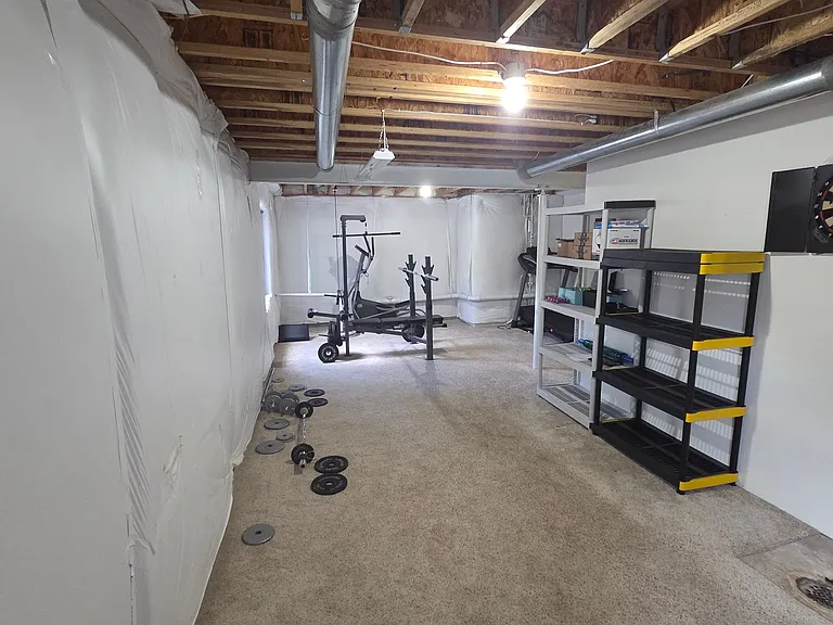 81 Laramie Ct — Photo 34