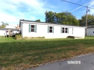 426 W Oak St, Butler, IN 46721