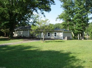 1285 Meadowbrook Ct, Stow, OH 44224