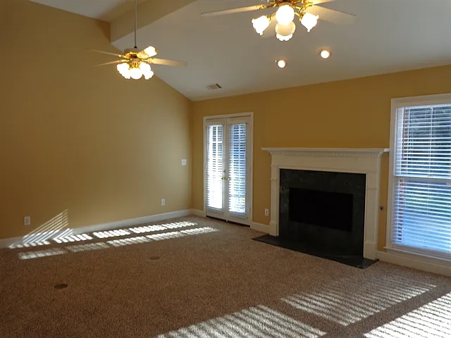 4260 Riverlake Way — Photo 5