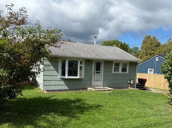 609 Webber Dr, Chittenango, NY 13037