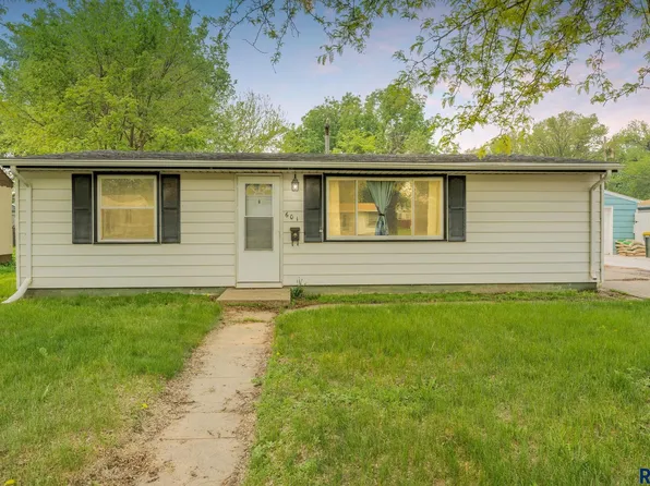 601 S Garfield Ave, Sioux Falls, SD 57104