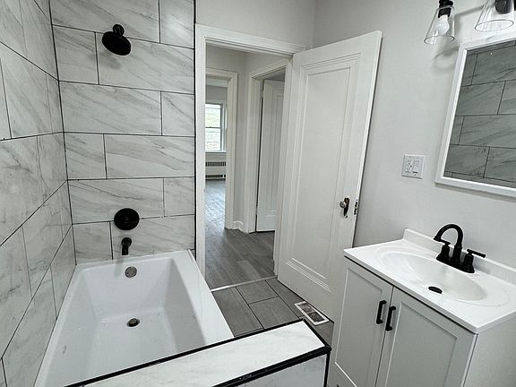 2nd image of 3419 Grover Ave #2