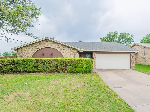 2714 Charon Ct, Grand Prairie, TX 75052