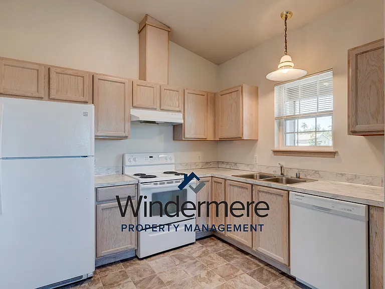 1369 - 1150 NW Elwha — Photo 1