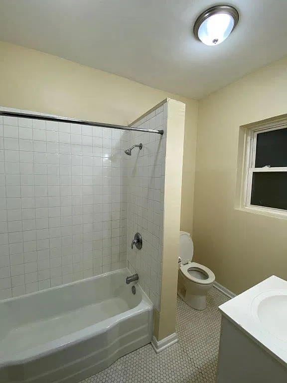 1 bed, 700 sqft, $1,600 — Photo 3