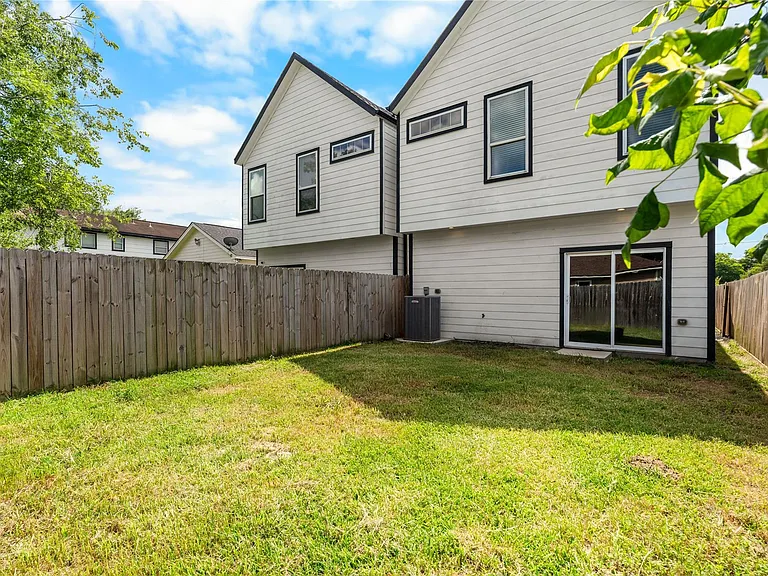 8121 Grandview St — Photo 20