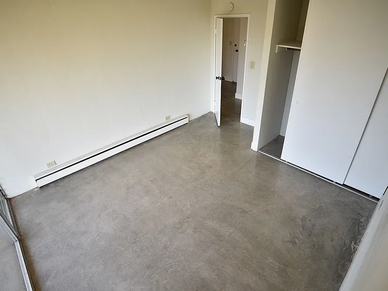 2525 Stuart St — Photo 8