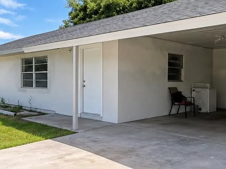 2808 Navajo Ave — Photo 1