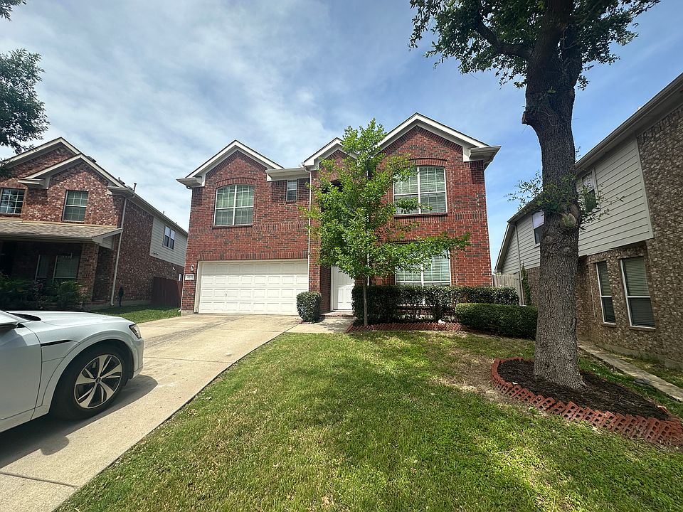 1st image of 4001 Three Oaks Dr
