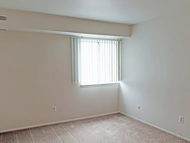 The Glens Apartments — Photo 2