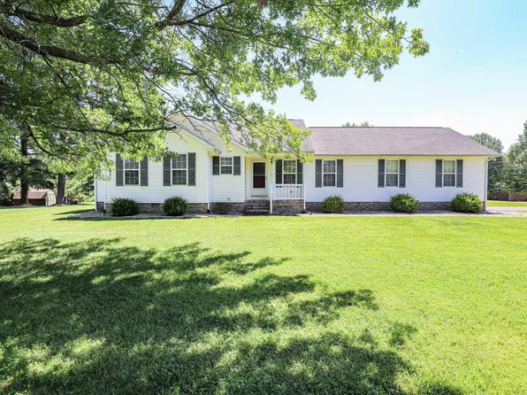 142 Fontaine Heights Rd, Benton, KY 42025