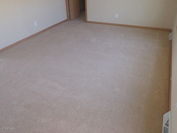 3rd image of 638 Burnett Dr