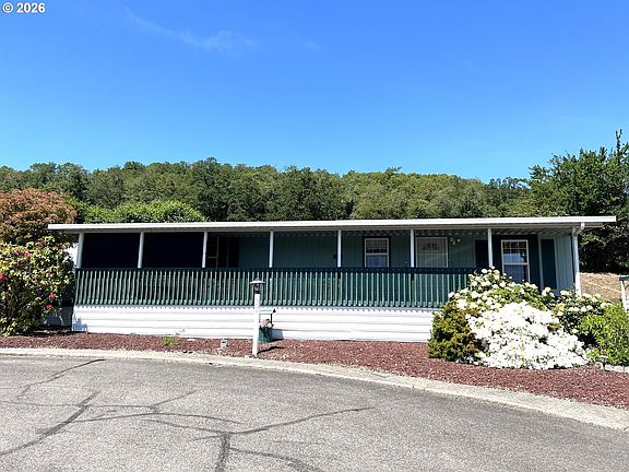 2nd image of 909 Shadow Ranch Ln