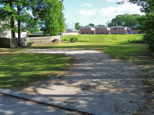 109&111 Wolfe St, Thibodaux, LA 70301