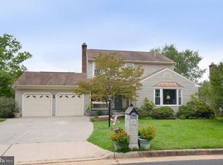 243 Primavera Cir, Sterling, VA 20165