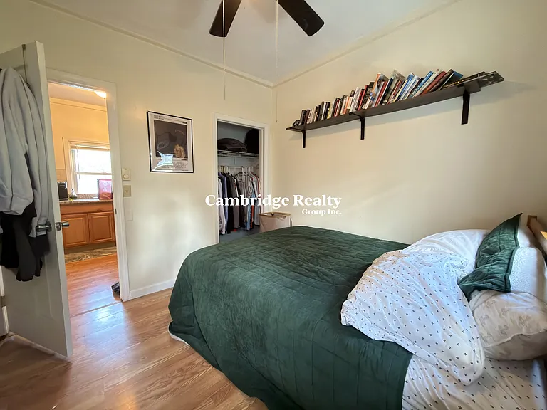 1105 Cambridge St #1B — Photo 5