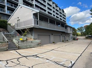 15 Treehouse Ln UNIT 1, Branson, MO 65616