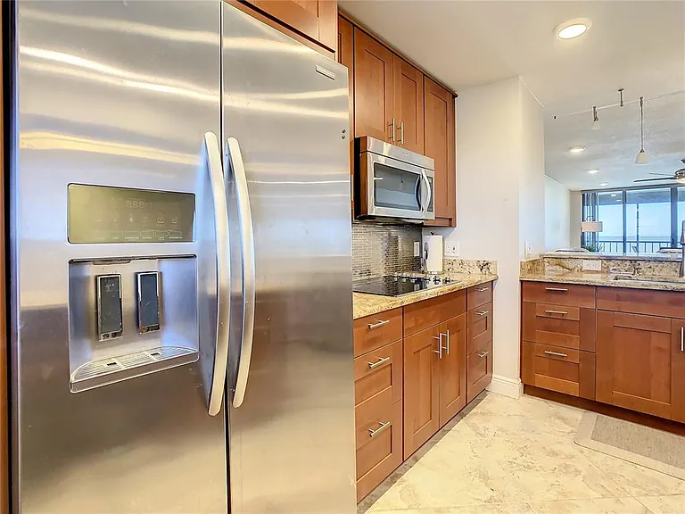 18304 Gulf Blvd #516 — Photo 25
