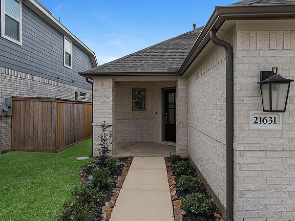 3rd image of 21631 Alberta Forest Cir