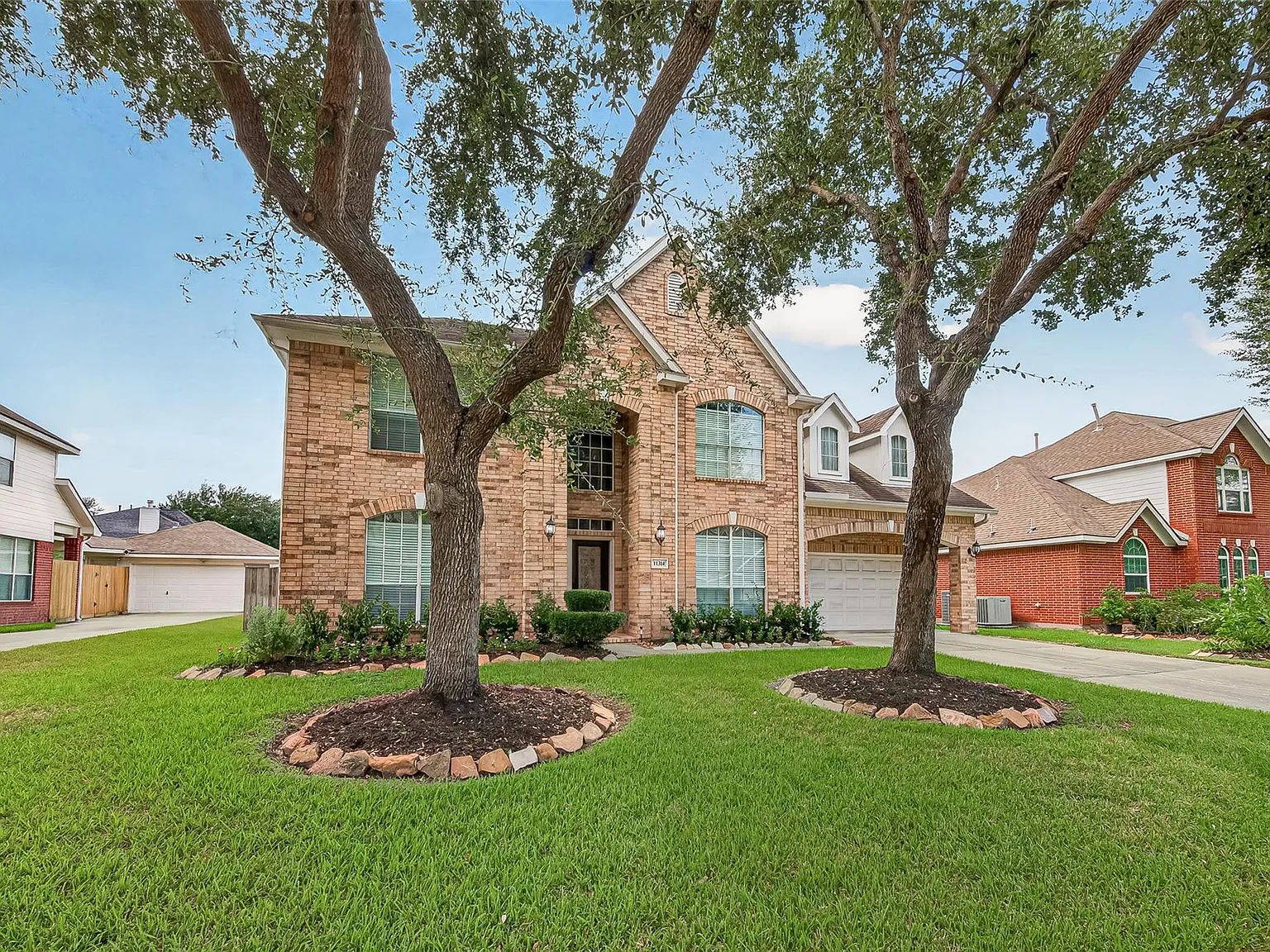 4 bed, 3.5 bath, 3267 sqft, $3,250 — Photo 3