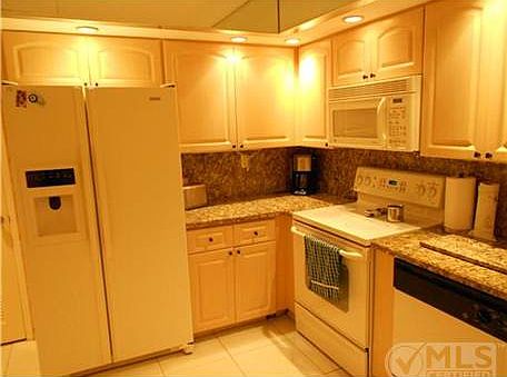 3rd image of 3420 S Ocean Blvd APT 8R