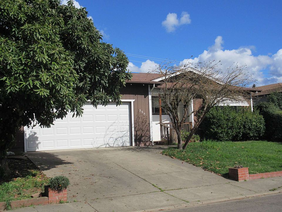 1st image of 555 Washo Dr