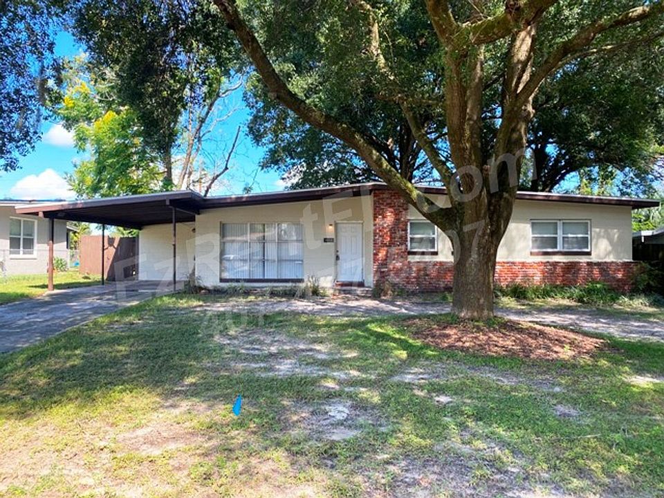 1st image of 6216 Oakcrest Cir