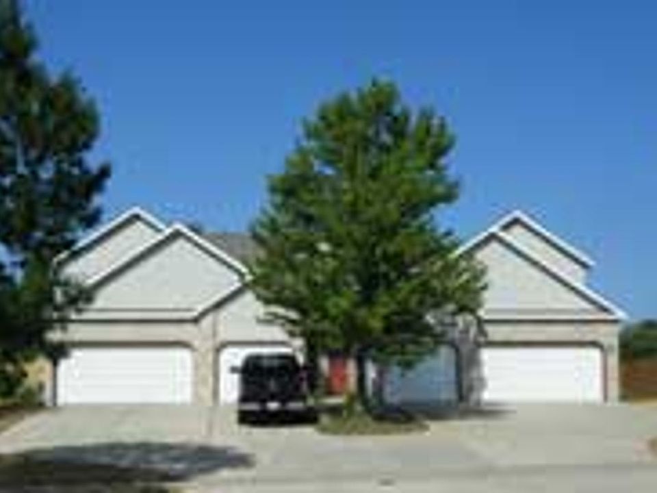1st image of 1329 Glacier Hill Dr Unit 3