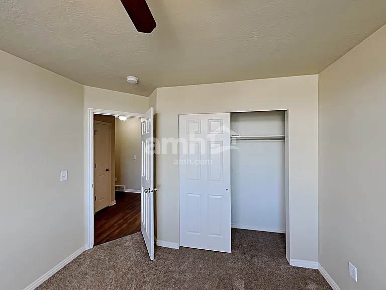 726 N Fox Hollow Dr — Photo 15