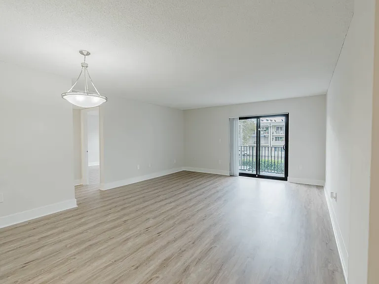 Todel Apartments — Photo 16