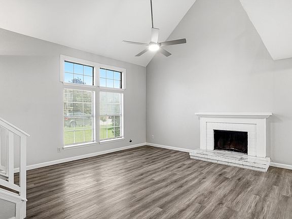 2nd image of 9548 Jennie Lee Ln