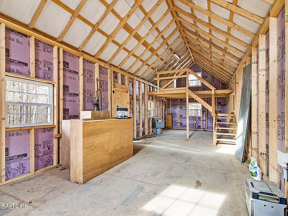 5th image of 117 Hensley Rd