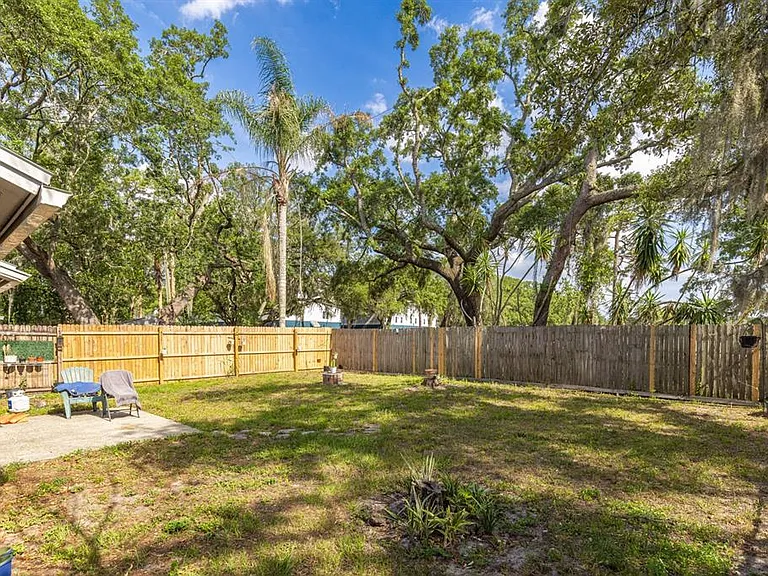 12102 Walden Woods Dr — Photo 18