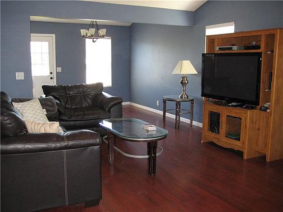4th image of 5033 Boyd Dr
