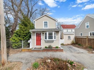 7 Randlett St, Quincy, MA 02170