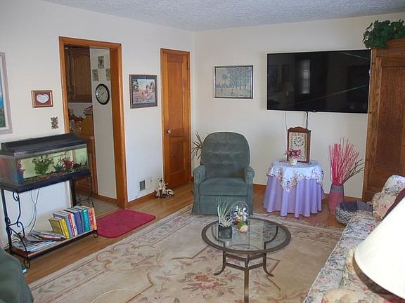 4th image of 1019 Theodore St