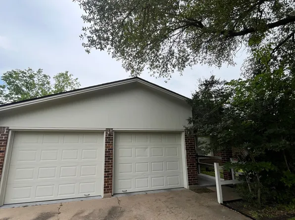 1802 Laura Ln, College Station, TX 77840