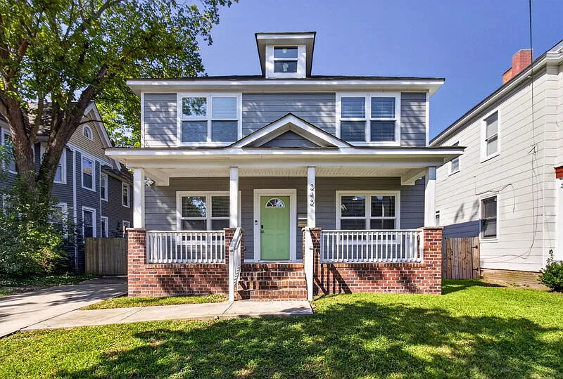 4 bed, 2.5 bath, 2400 sqft, $3,095 — Photo 1