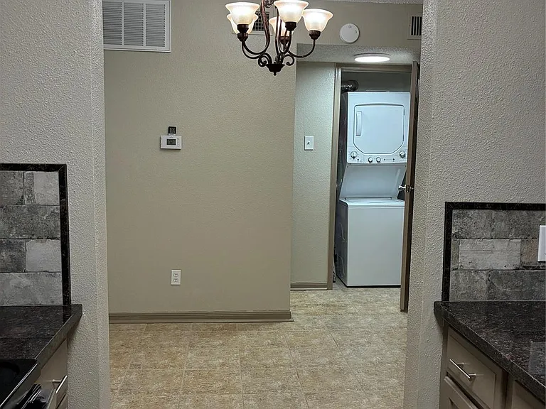 2120 El Paseo St #1901 — Photo 4
