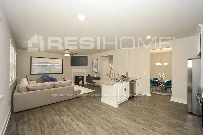 8620 Guthrie Dr — Photo 4