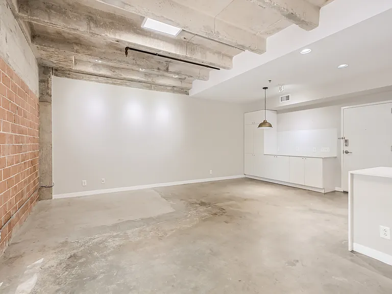 1115 S Alamo St #2302 — Photo 12