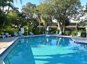 816 Oak Dr, Bradenton, FL