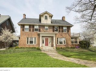 180 Buckingham Rd, Rocky River, OH 44116