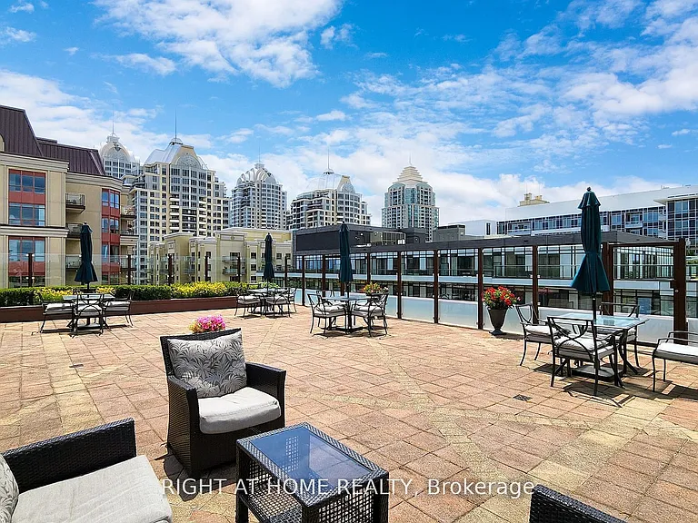 27 Rean Dr #605 — Photo 17